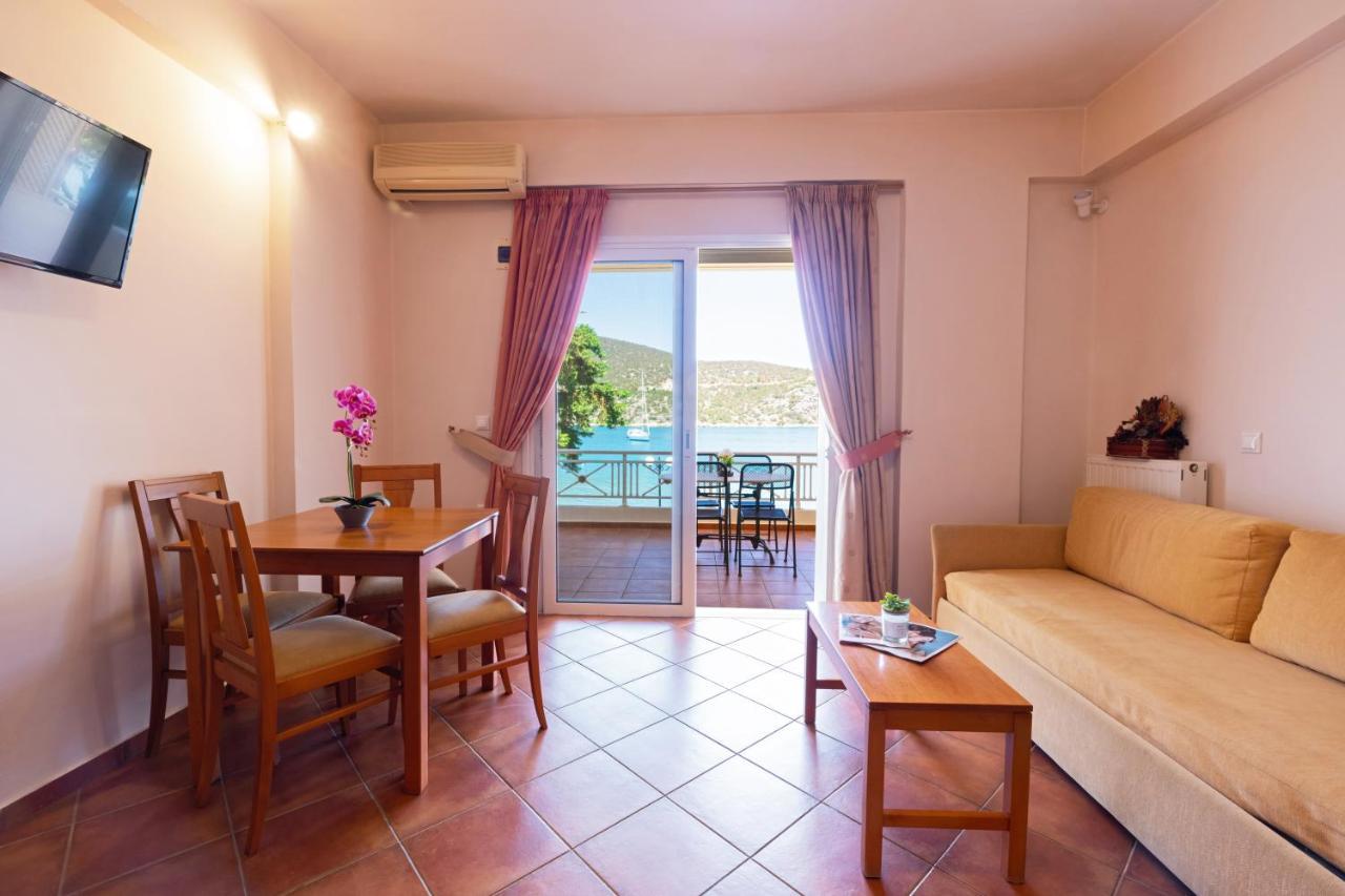 Bisti Guesthouse Ermioni Exterior photo